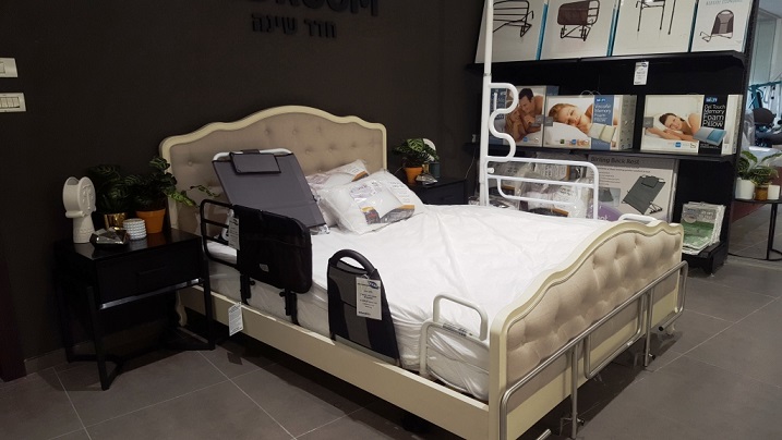 לגיל השלישי: גודלייף השיקה סניף חדש בר